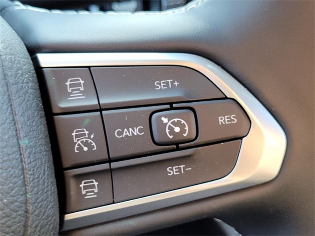 2022 Jeep Compass - $35,956