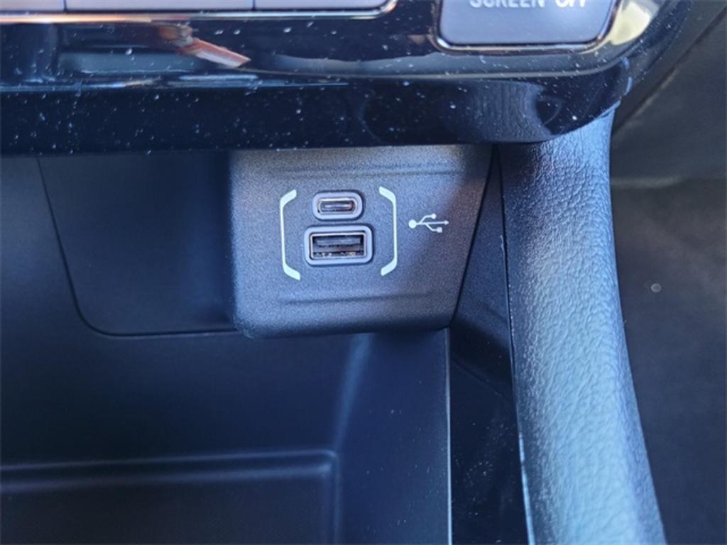 2022 Jeep Compass - $35,956