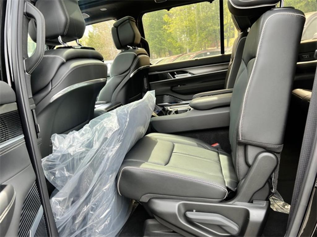 2022 Jeep Grand Wagoneer - $103,083