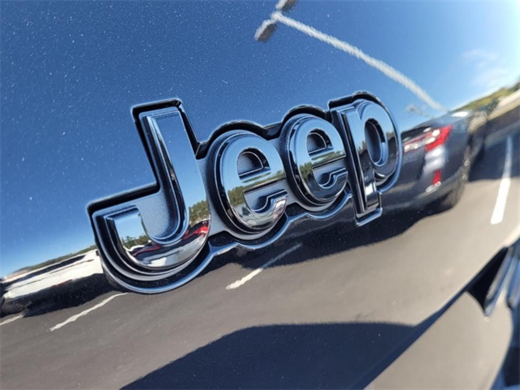 The 2023 Jeep Grand Cherokee L Summit