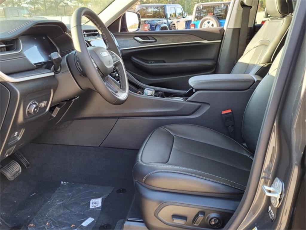 2023 Jeep Cherokee - $47,447