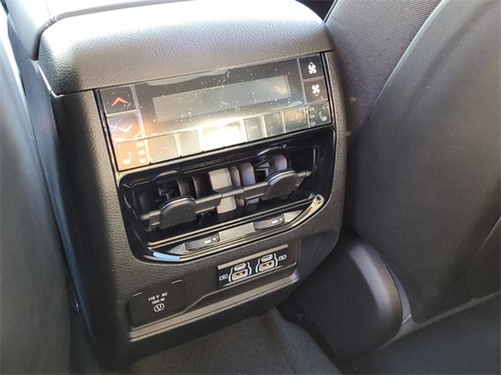 2023 Jeep Cherokee - $47,447