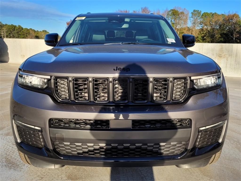 2023 Jeep Grand Cherokee L Limited photo