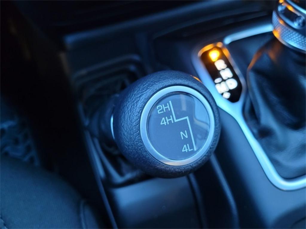 2023 Jeep Wrangler Sport photo