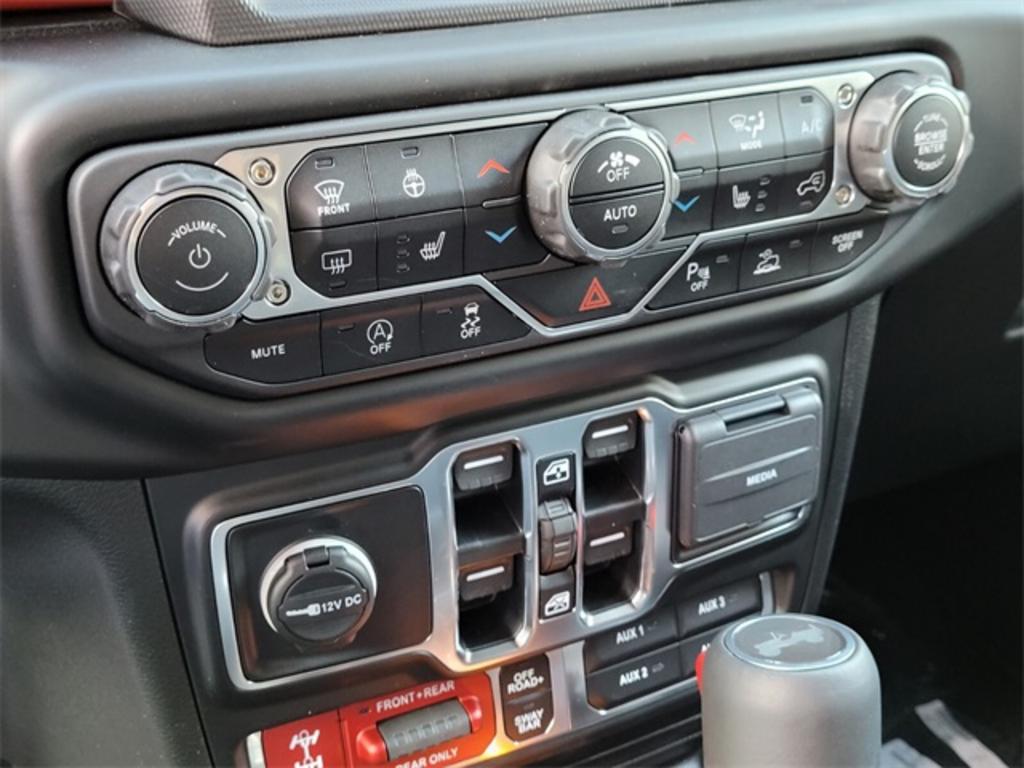 2023 Jeep Wrangler Rubicon photo