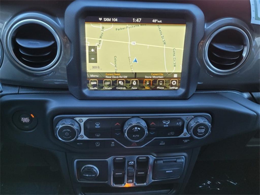 2023 Jeep Wrangler Sahara photo