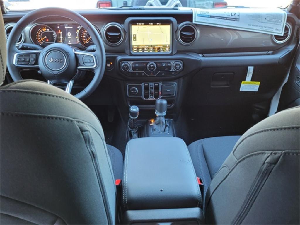 2023 Jeep Wrangler Sahara photo