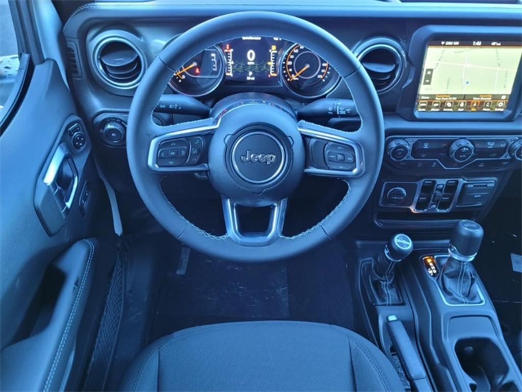 2023 Jeep Wrangler Sahara photo