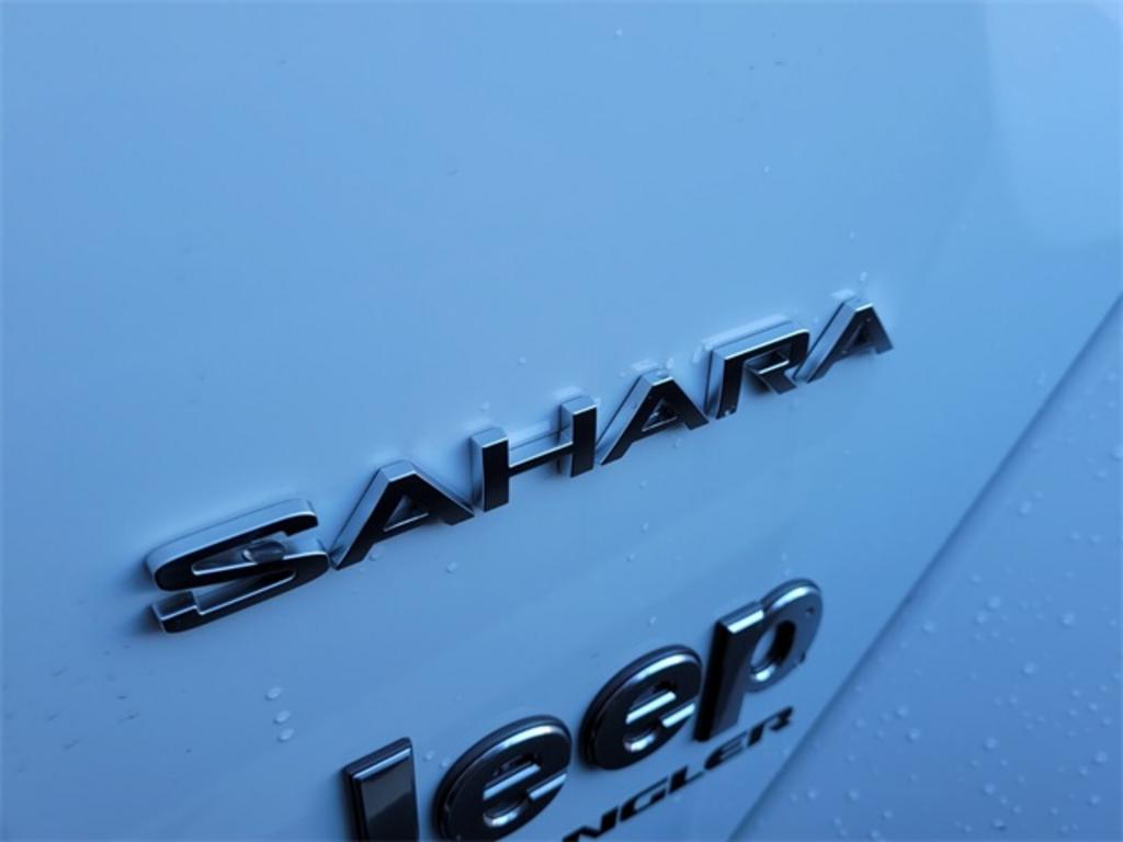 2023 Jeep Wrangler Sahara photo