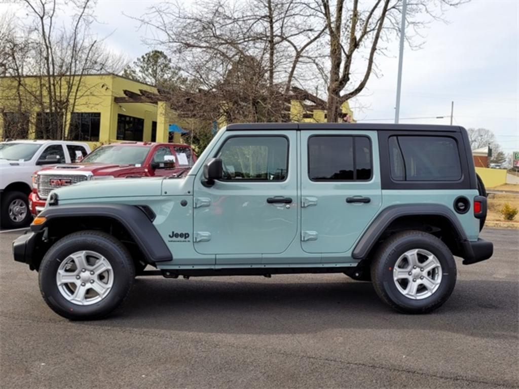 2023 Jeep Wrangler - $47,292