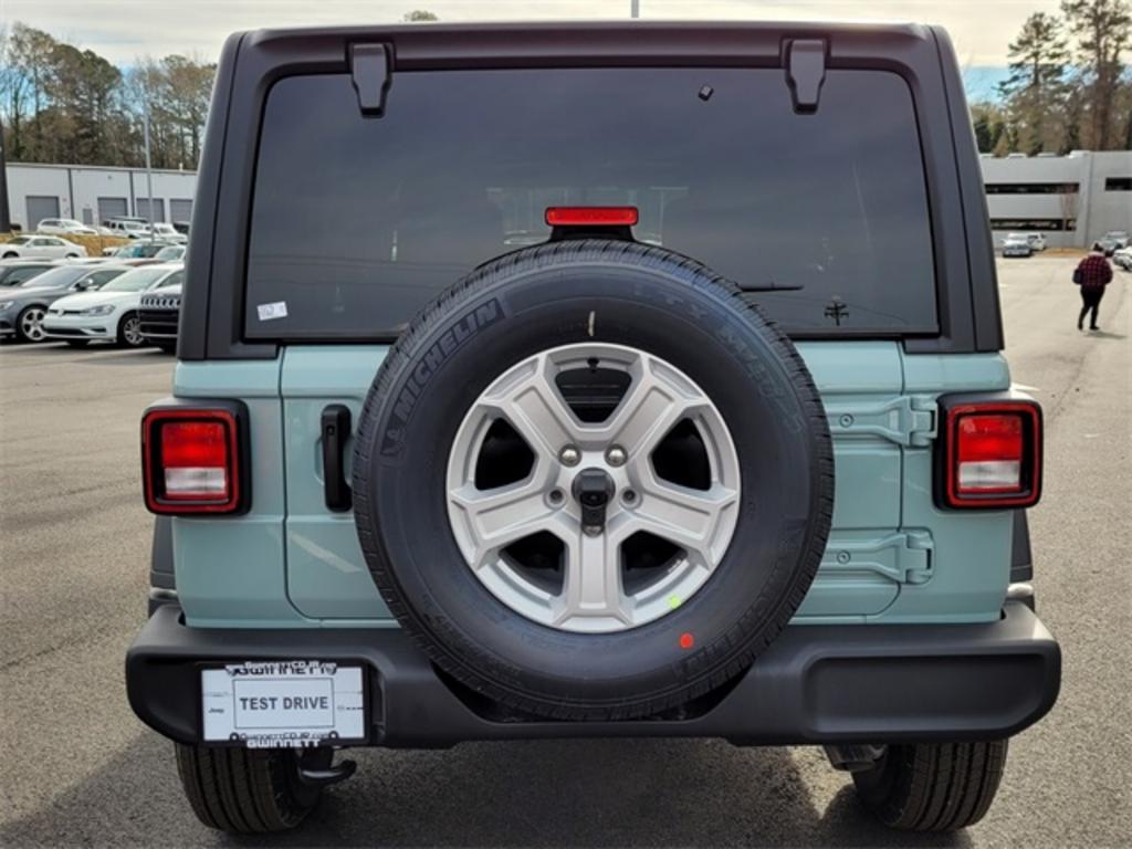 2023 Jeep Wrangler - $47,292