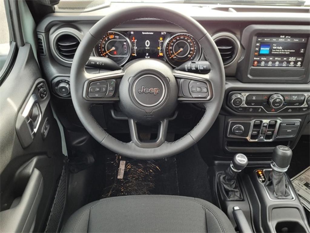 2023 Jeep Wrangler - $47,292
