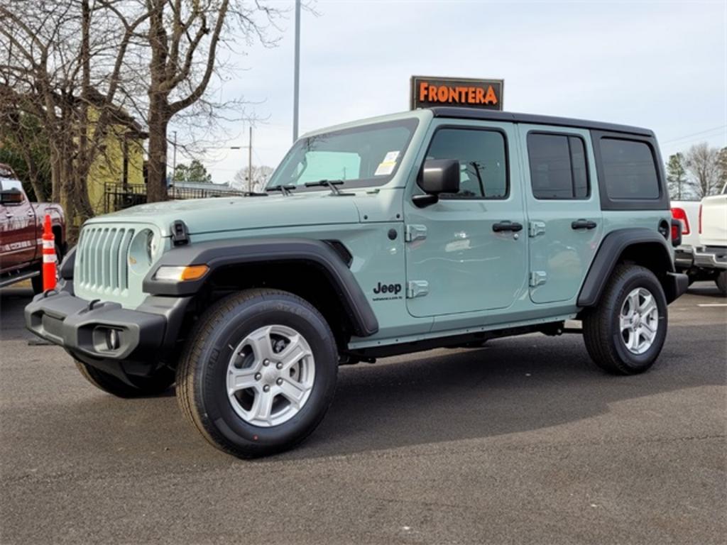 2023 Jeep Wrangler - $47,292