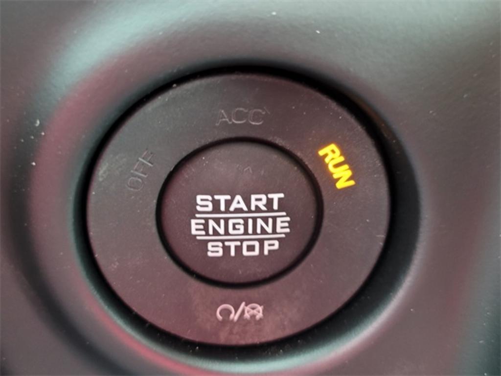 2023 Jeep Wrangler Sport photo
