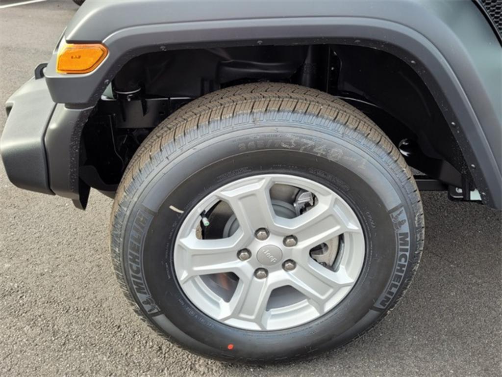2023 Jeep Wrangler - $47,292
