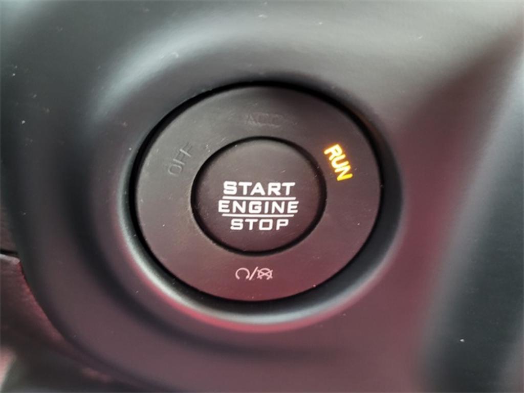 2023 Jeep Wrangler Sport photo