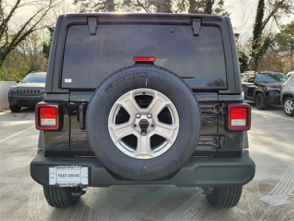 2023 Jeep Wrangler Sport photo