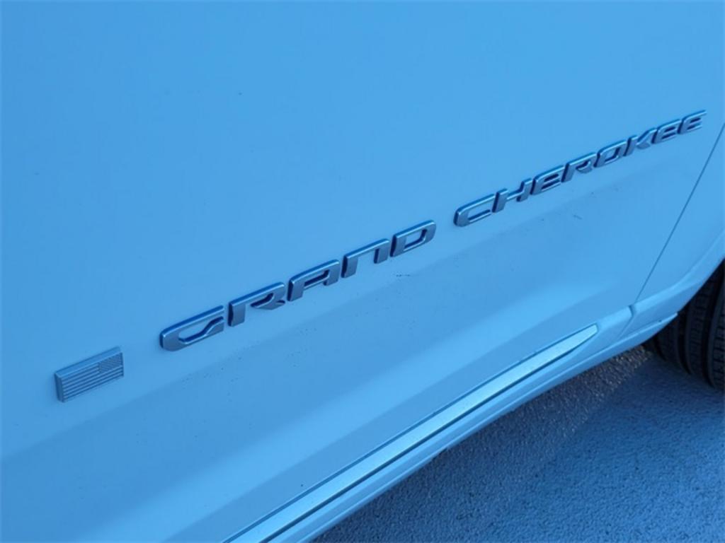 2022 Jeep Grand Cherokee Summit 4xe photo
