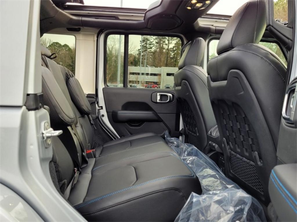 2023 Jeep Wrangler Rubicon 4xe photo