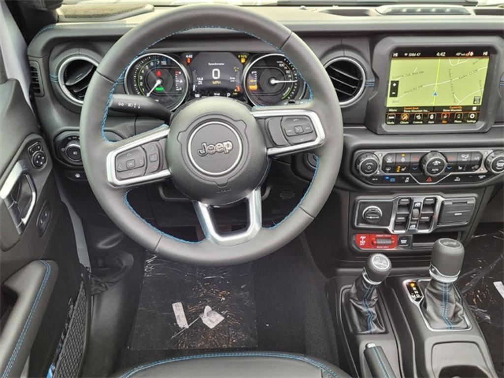 2023 Jeep Wrangler Rubicon 4xe photo