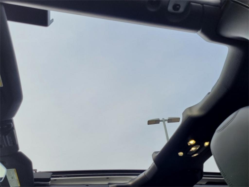 2023 Jeep Wrangler Rubicon 4xe photo