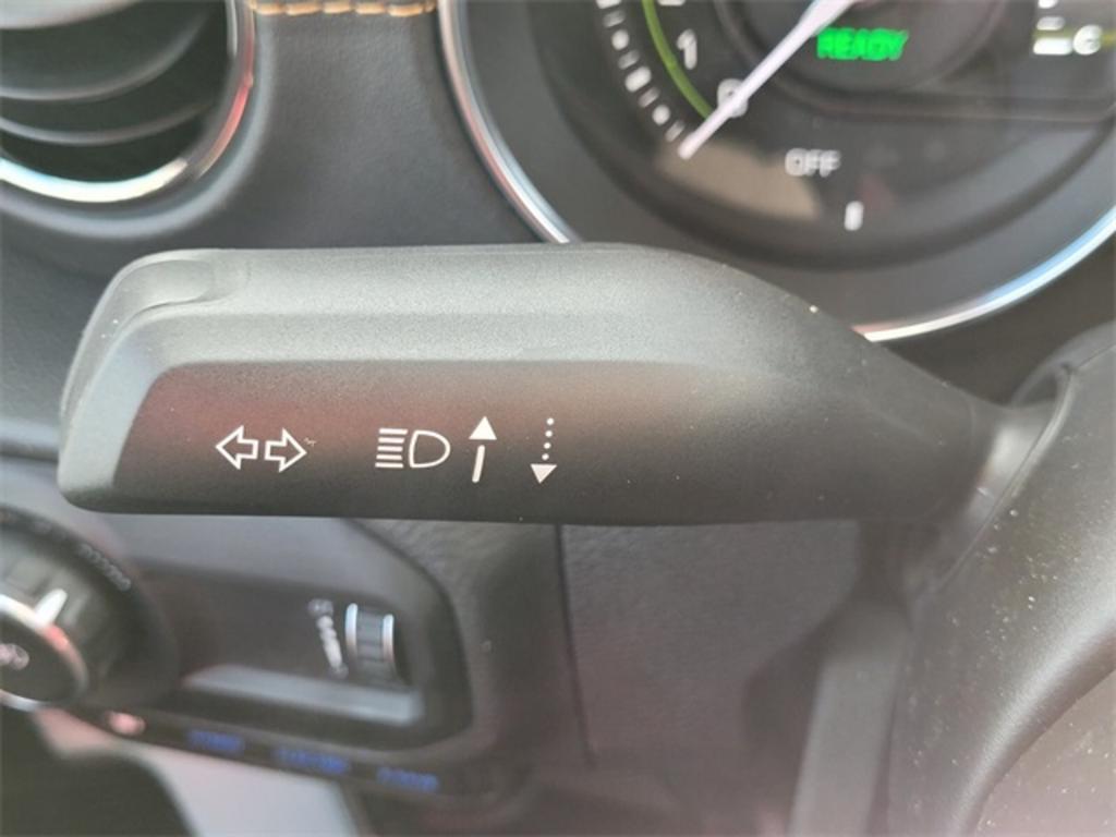 2023 Jeep Wrangler Sahara 4xe photo