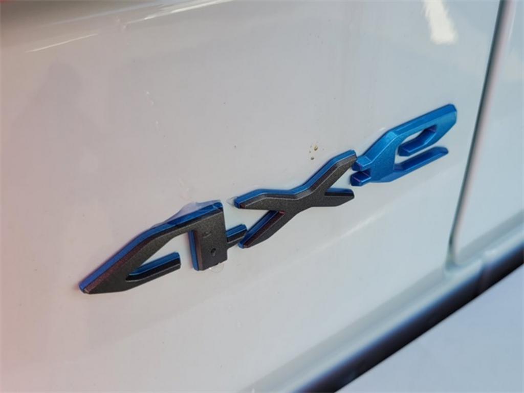 2023 Jeep Wrangler Sahara 4xe photo