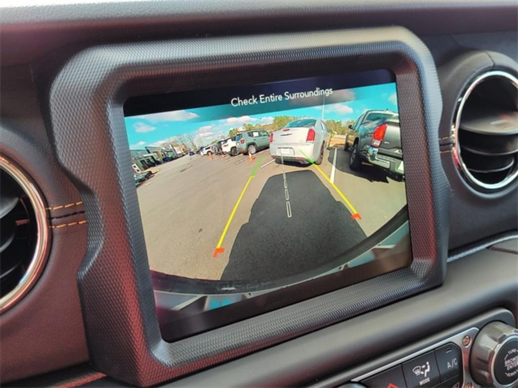 2023 Jeep Wrangler Sahara 4xe photo