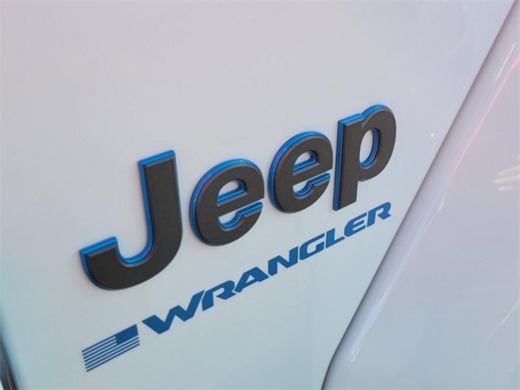2023 Jeep Wrangler Sahara 4xe photo