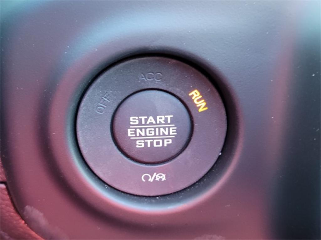 2023 Jeep Wrangler Sahara 4xe photo