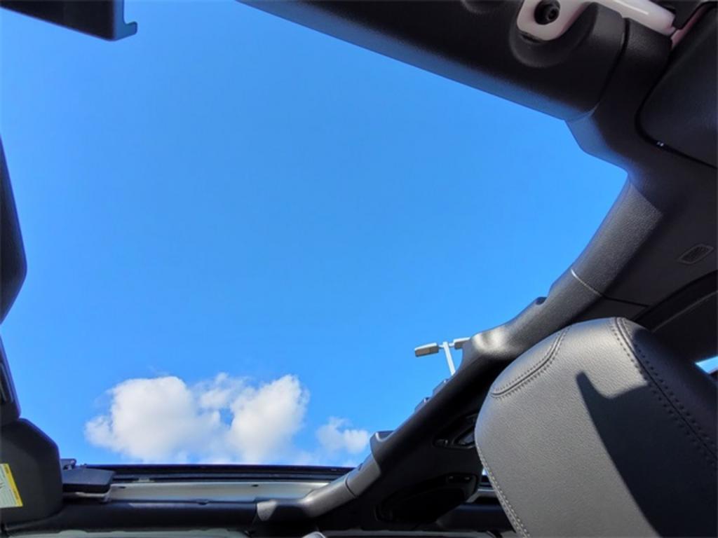 2023 Jeep Wrangler Sahara 4xe photo