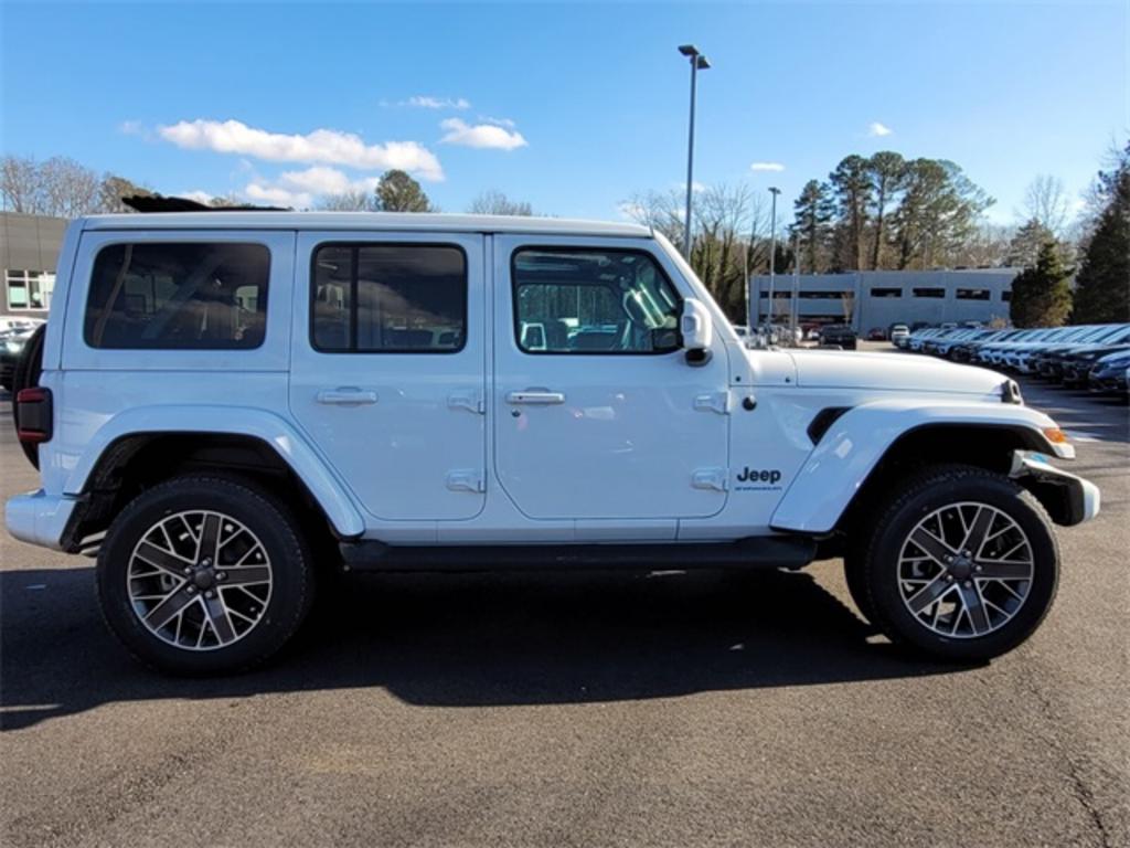 2023 Jeep Wrangler Sahara 4xe photo