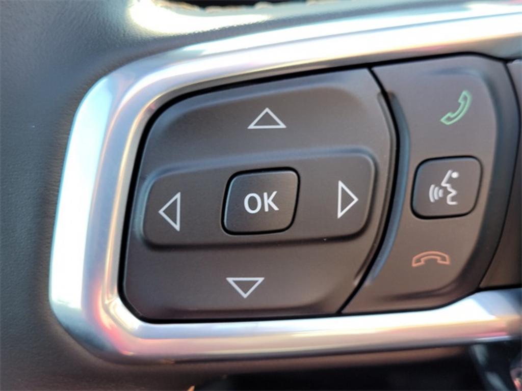 2023 Jeep Wrangler Sahara 4xe photo