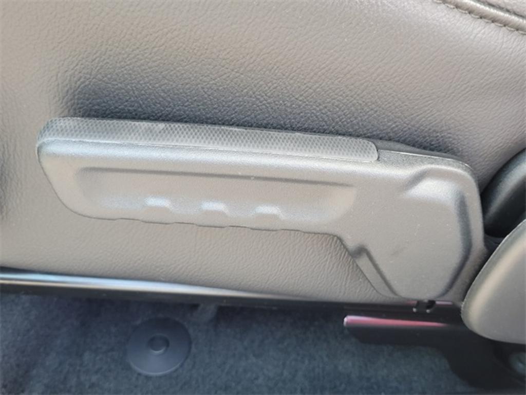 2023 Jeep Wrangler Sahara 4xe photo