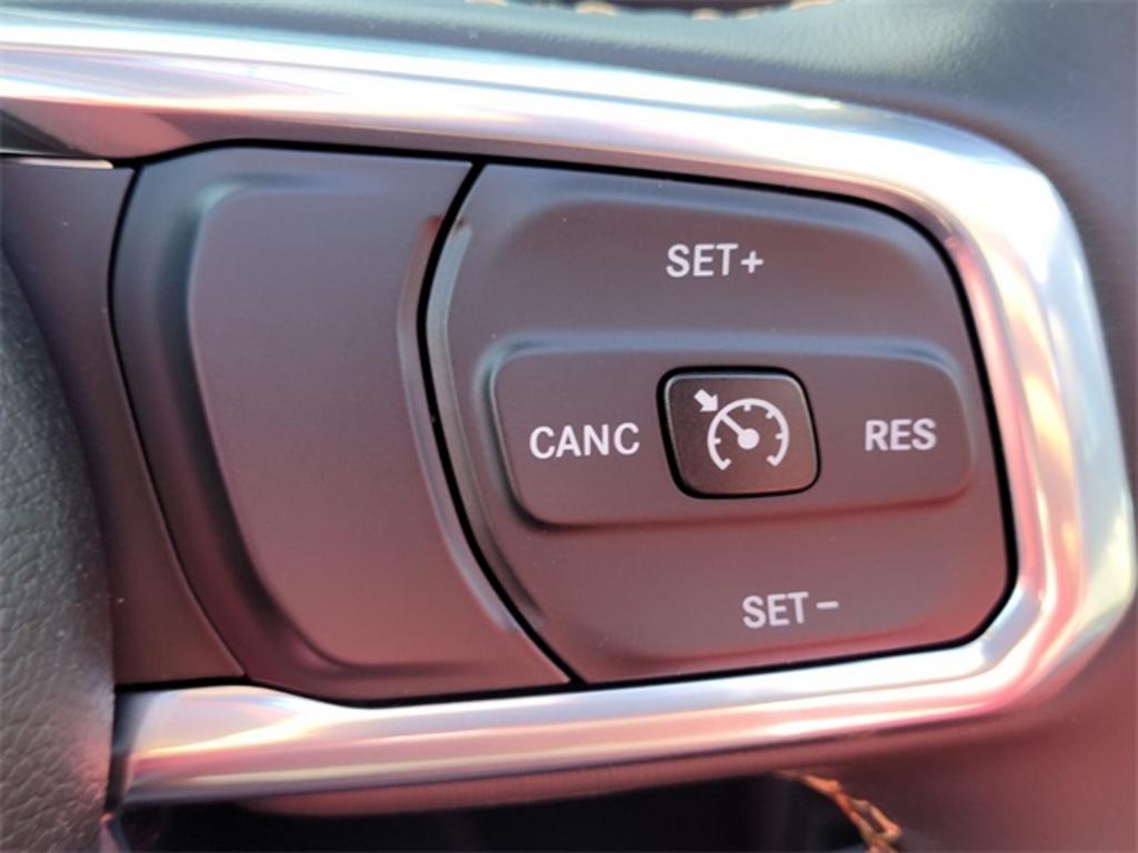 2023 Jeep Wrangler Sahara 4xe photo