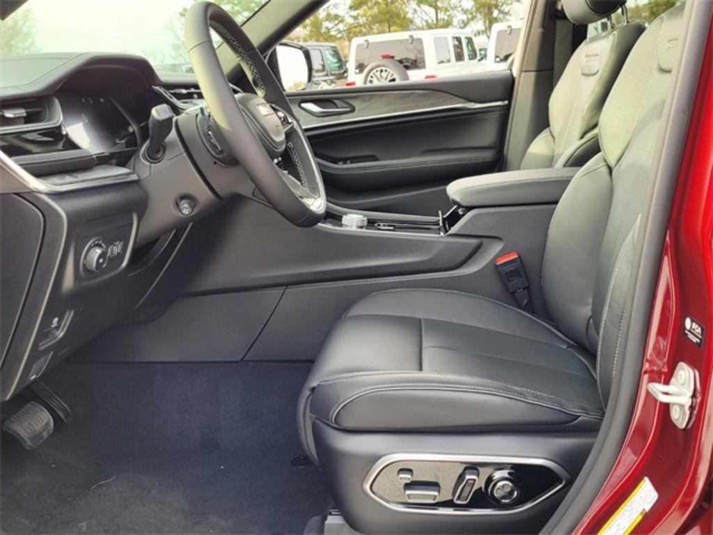 2023 Jeep Cherokee - $59,050