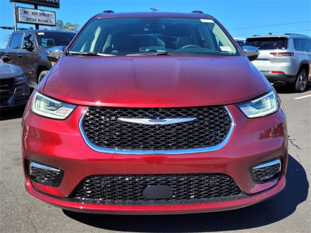 2023 Chrysler Pacifica - $52,337