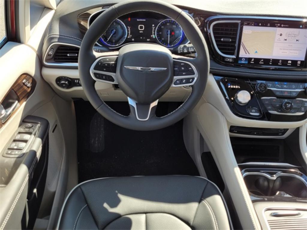 2023 Chrysler Pacifica - $52,337