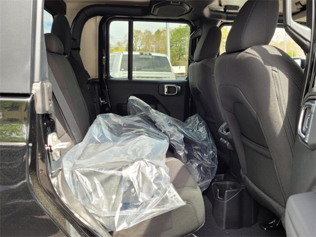 2023 Jeep Gladiator - $47,541