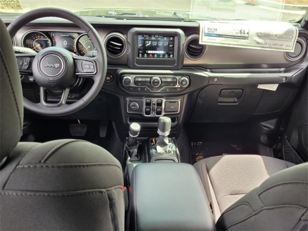 2023 Jeep Gladiator - $47,541