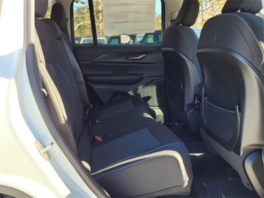 2023 Jeep Cherokee - $37,545
