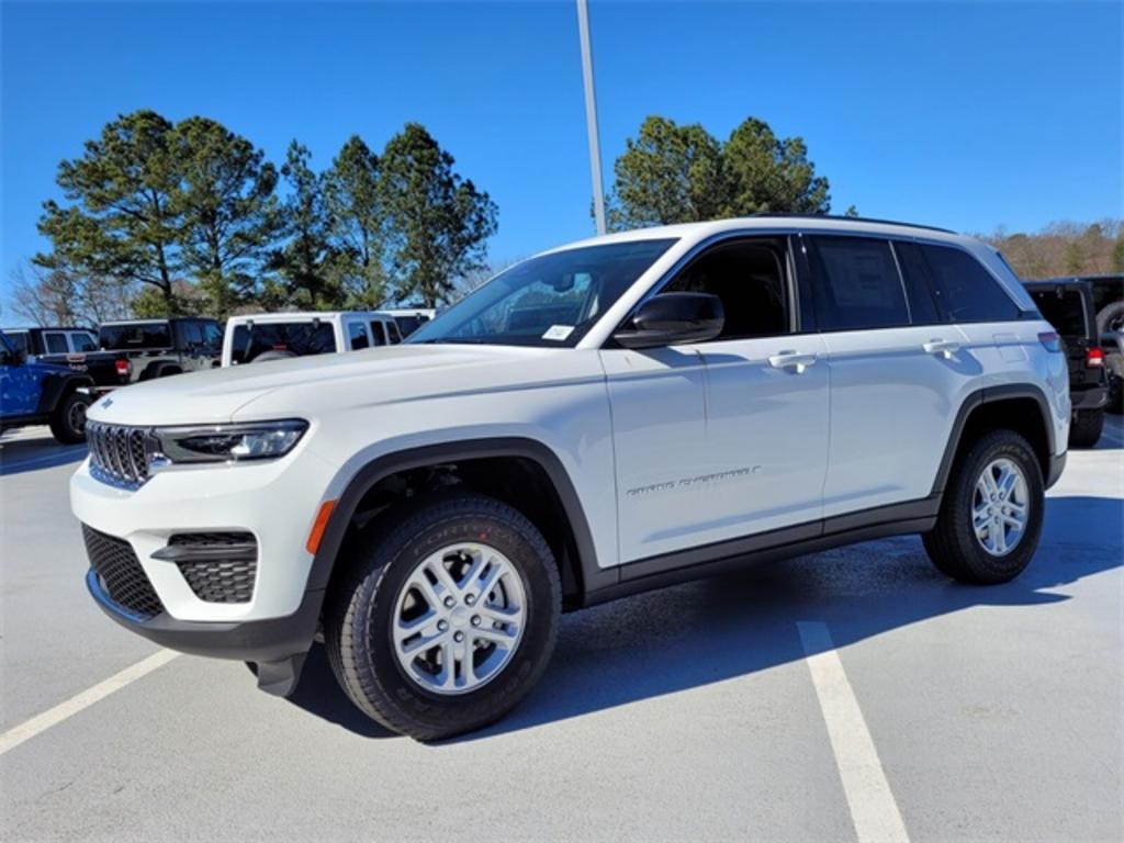 2023 Jeep Cherokee - $37,545