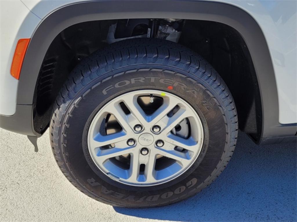 2023 Jeep Cherokee - $37,545