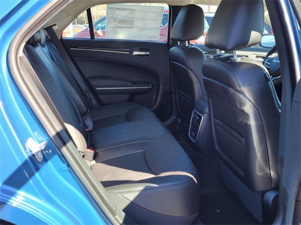 2023 Chrysler 300 - $36,476