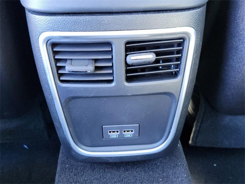 2023 Chrysler 300 - $36,476