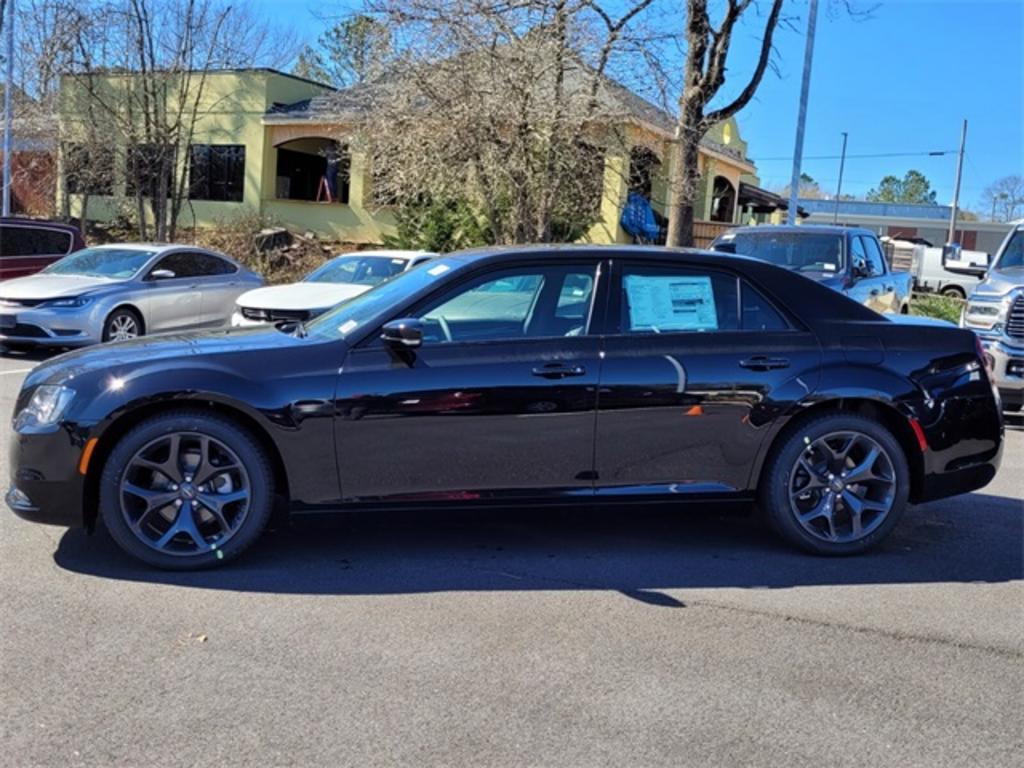 2023 Chrysler 300 S photo