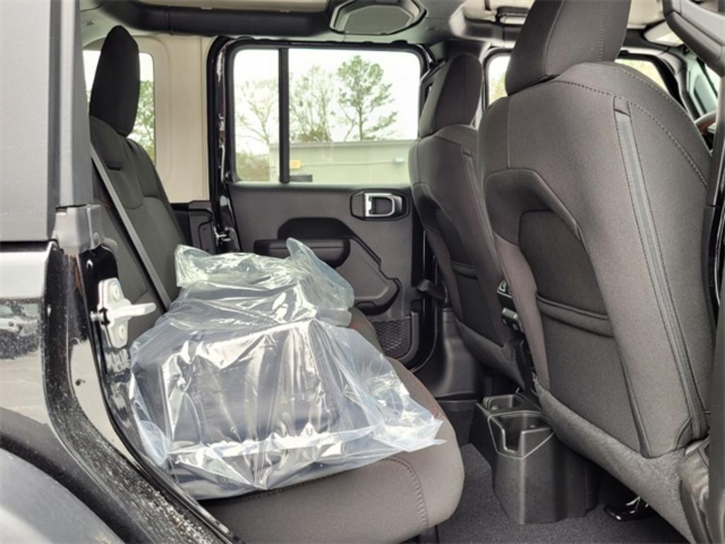2023 Jeep Wrangler - $53,976