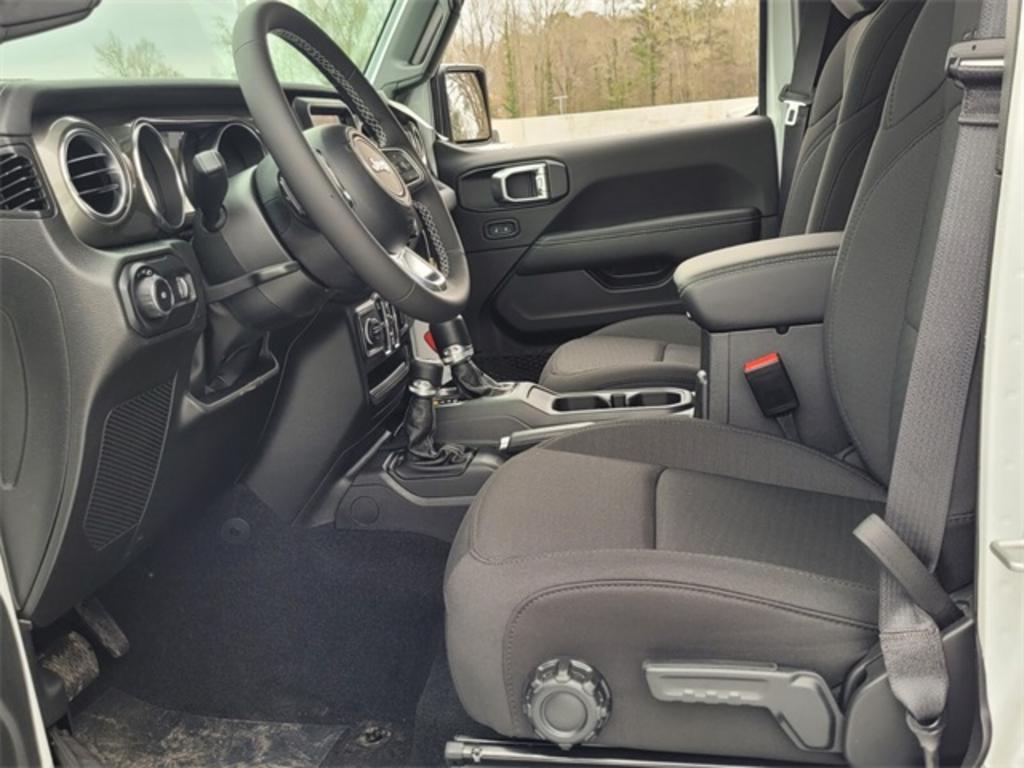 2023 Jeep Wrangler - $51,536