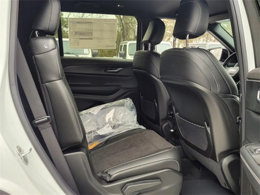 2023 Jeep Cherokee - $45,858