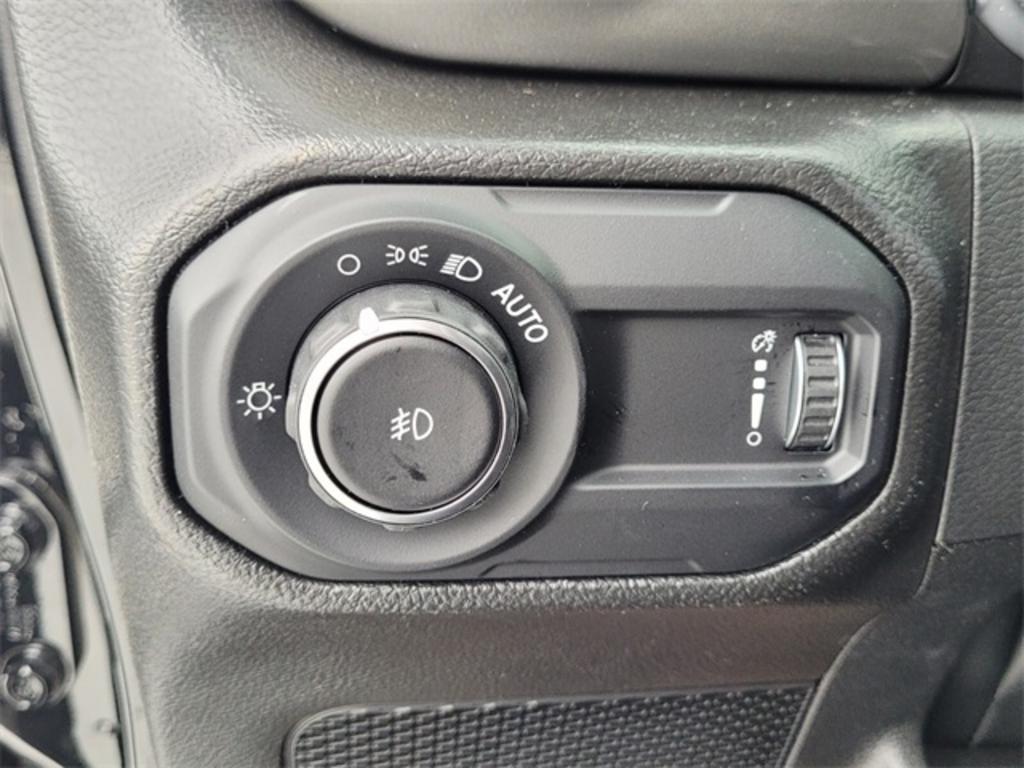2023 Jeep Wrangler - $52,016